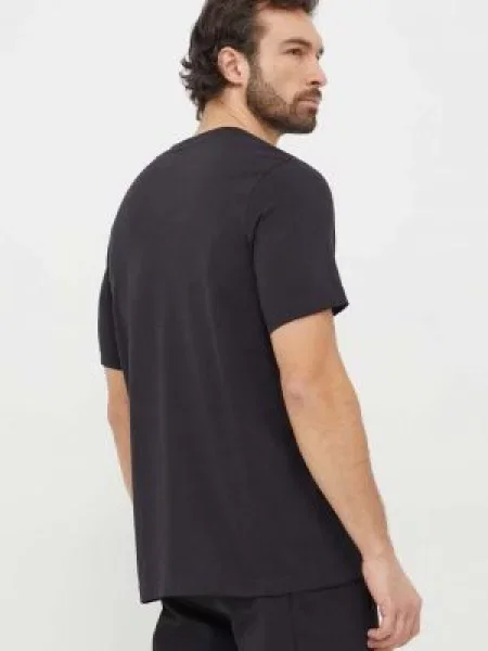 Póló Adidas autogrammal fekete