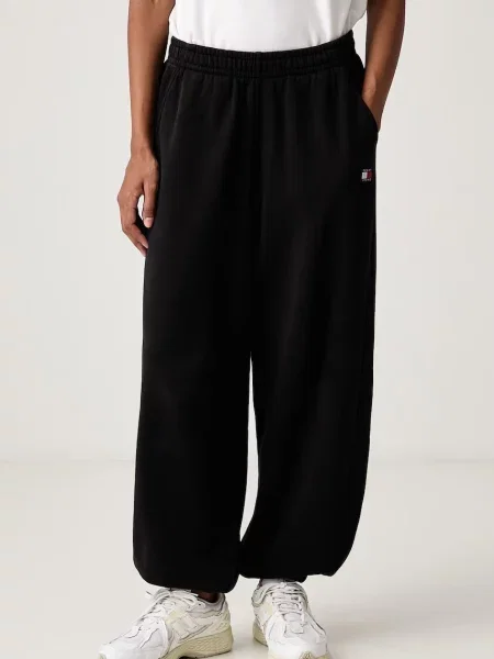 Tommy Jeans pantaloni de trening pentru femei cu negru