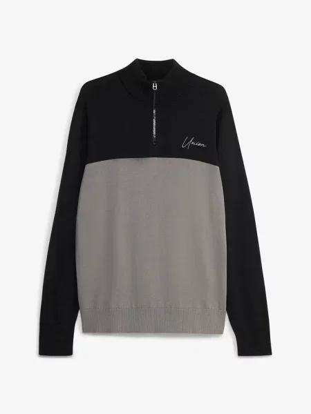 Sweter z wysokim kołnierzem zapinanym na krój regular fit czarny