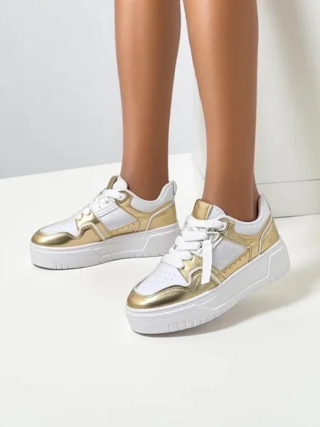 Sneakerși Resti alb