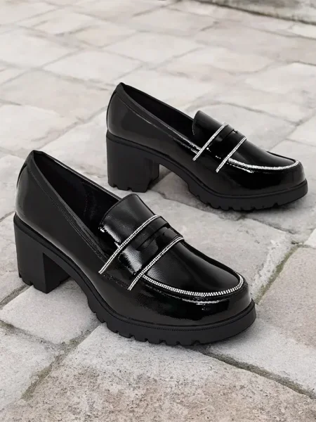 Kožené lakované loafers Resti černé