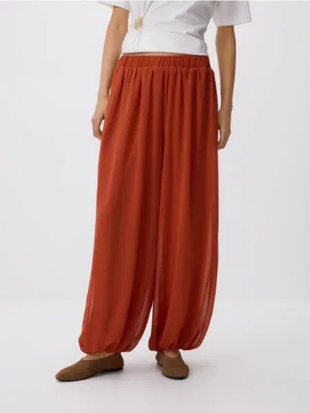 Reserved Pantaloni Aladin brun-auriu