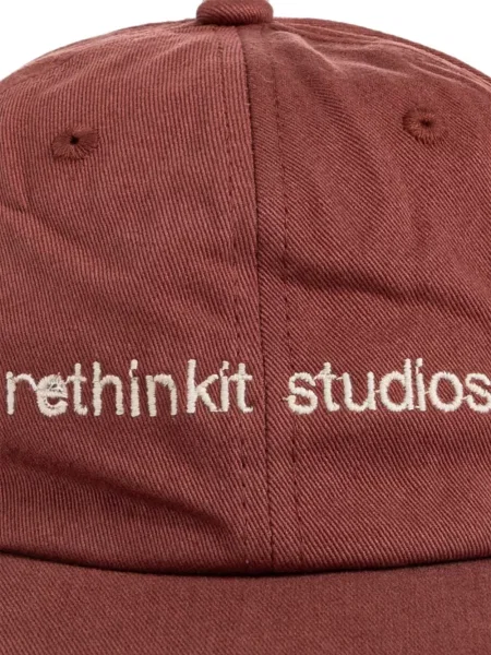 Șapcă Rethinkit Studios cu broderie maro