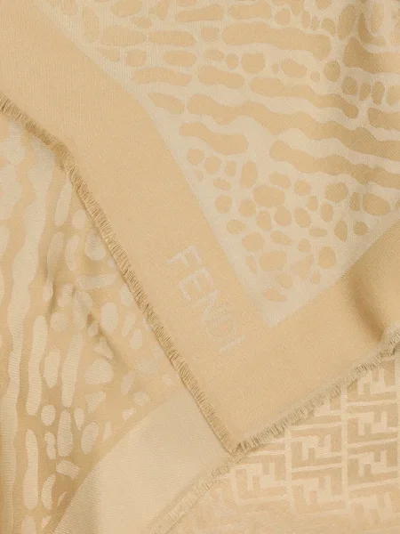 Fular Fendi maro