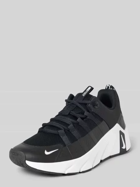 Sneakersy z detalem z logo Nike czarne