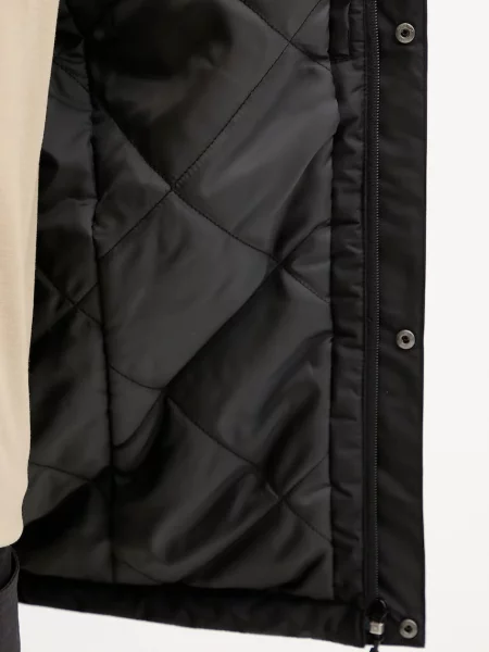 Куртка Helly Hansen черная