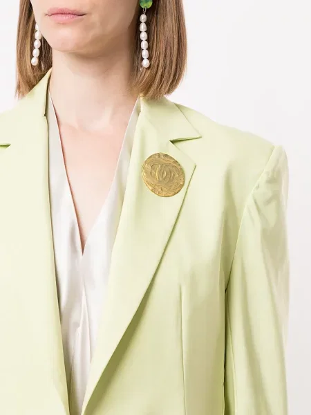 Brož Chanel Pre-owned zlatá