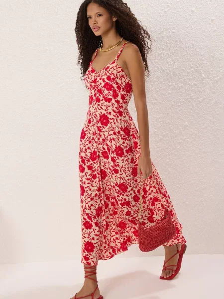 Trendyol Rochie crem roșu