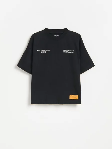 Reserved Tricou cu adaos de negru