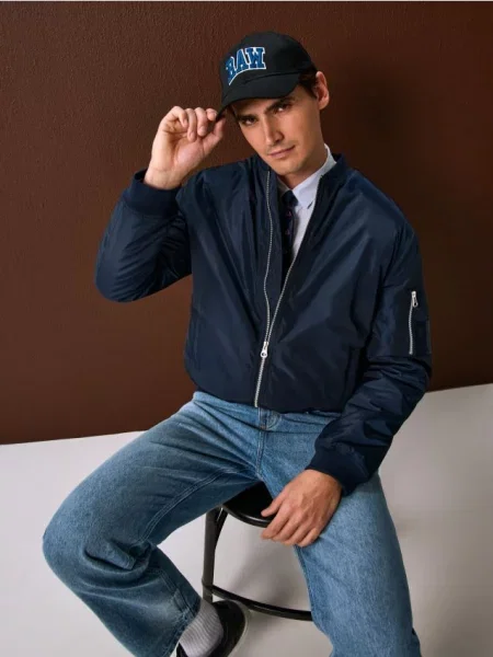 Sinsay Czapka z daszkiem czarny