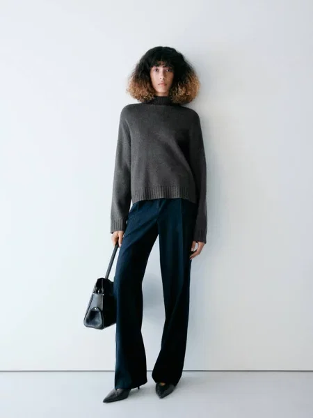 Sweter dzianinowy z kominem antracytowy Kobieta XS MANGO
