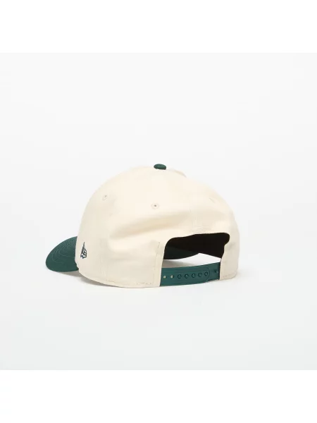 Шапка с козирка New Era бежово