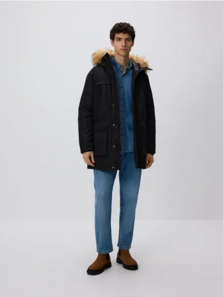 Парка Reserved с капюшоном черная