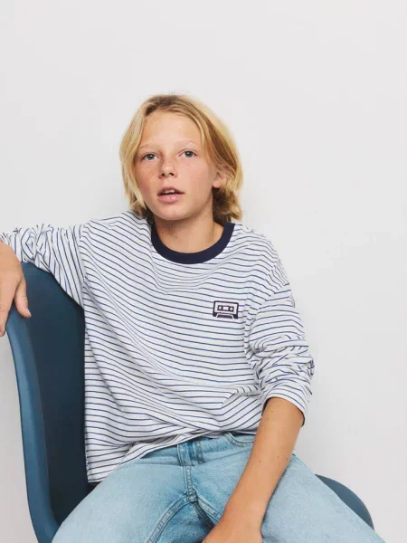 Koszulka oversize w paski Dzieci lata MANGO KIDS biały