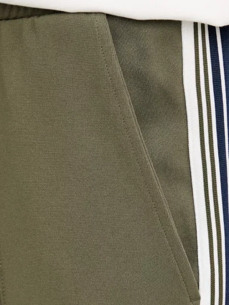 Спортивні штани Marc O'Polo з аплікацією зелений