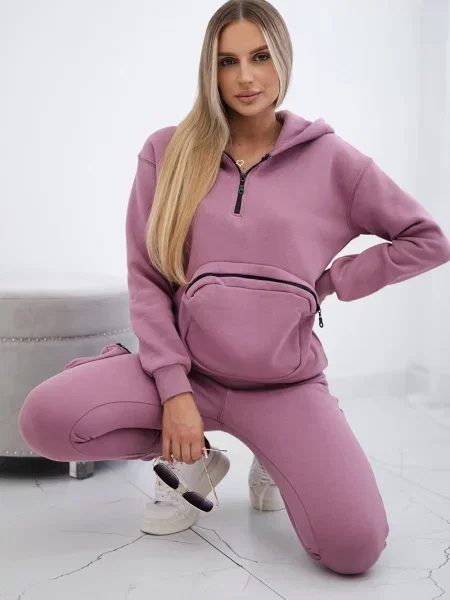 Komplet dresowy Kesi ocieplany z dekoracyjnymi kieszeniami różowy