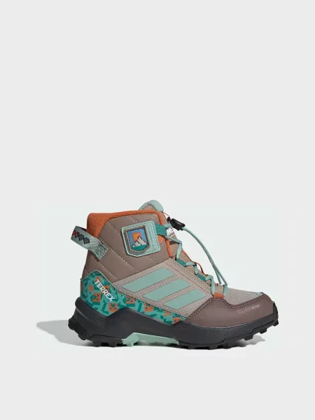 Детские ботинки Adidas коричневые