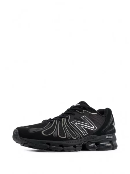 Matlasat pantaloni New Balance din fleece tenis maro