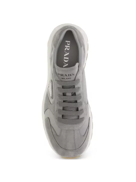 Szarvasbőr sneaker Prada autogrammal szürke