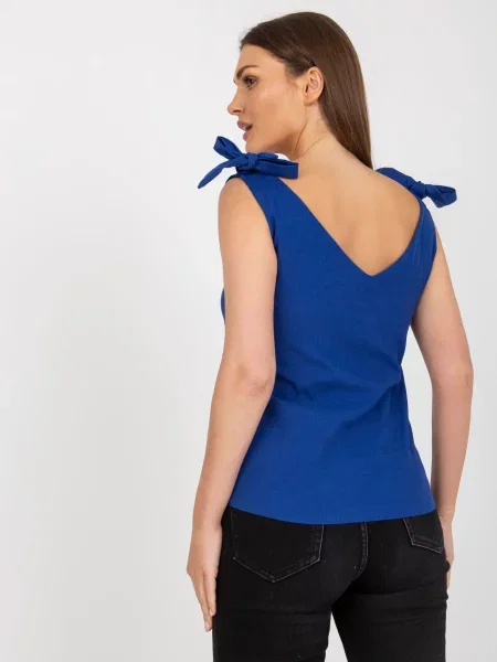 Tricou Fashionhunters cu decolteu în V albastru