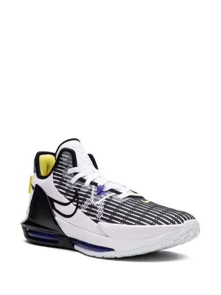 Tenisky Nike LeBron bílé