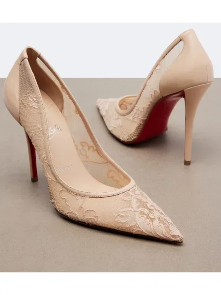 Pantofi cu toc Christian Louboutin din piele roz