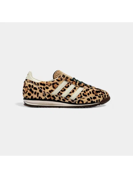 Pantofi Adidas cu model leopard bej