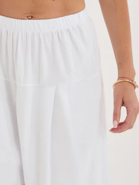 Pantaloni Italy Moda cu dungi alb