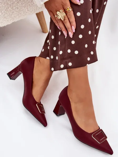 Salonarji Boto z zaponko bela