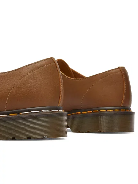Monki Dr. Martens brązowy