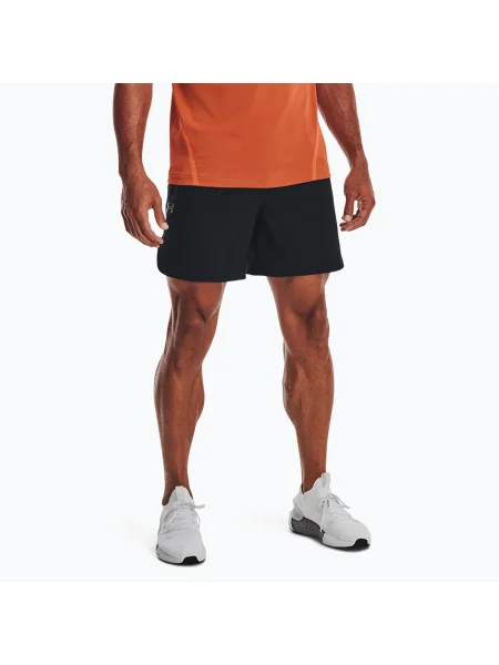 Under Armour Tréningové šortky Peak čierna