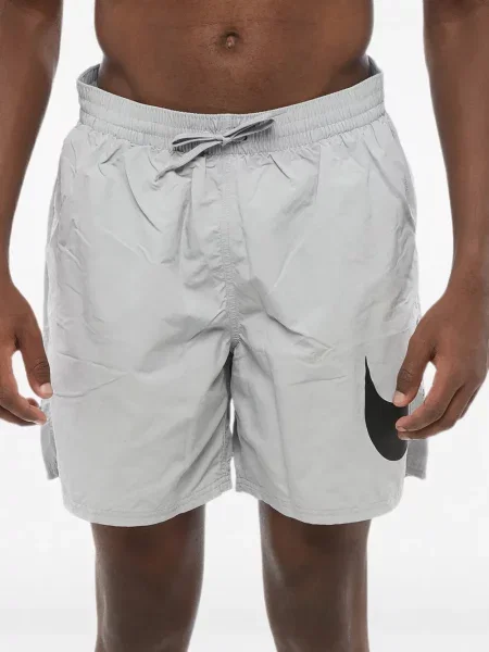 Scurt chiloți Nike cu imagine cu model floral negru