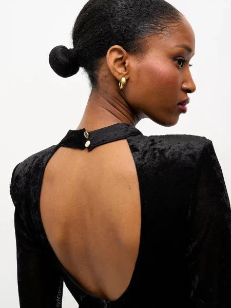 Велюрова сукня Answear.LAB maxi облягаюче чорний