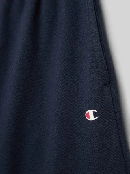 Szorty z dzianiny dresowej o kroju regular fit z nadrukiem z logo Champion granatowe