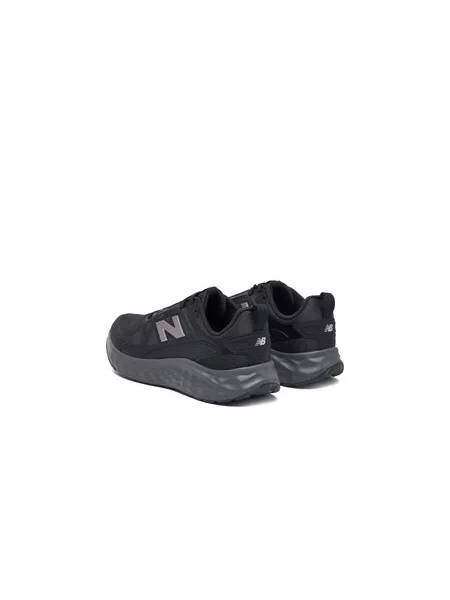 New Balance Futócipő Arishi V4 fekete