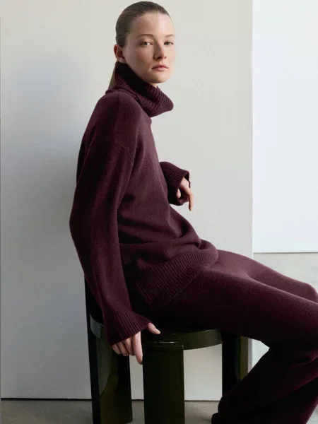 Sweter dzianinowy z golfem burgund Kobieta S MANGO