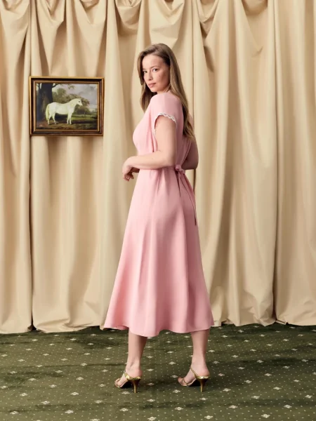 Rochie midi Sleeper până la genunchi de costum roz