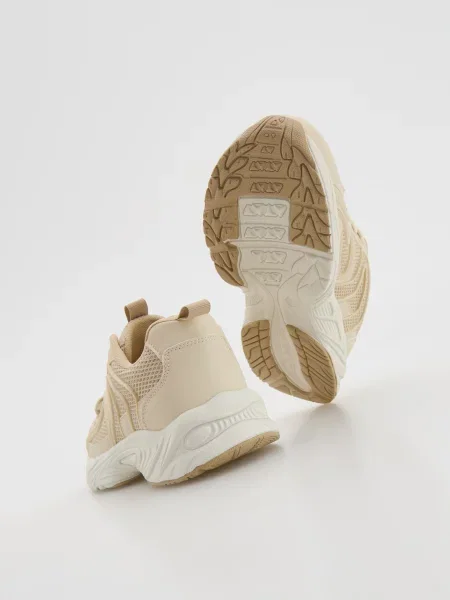 Кроссовки Reserved