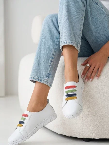 Mokasini Vinceza iz semiša bela