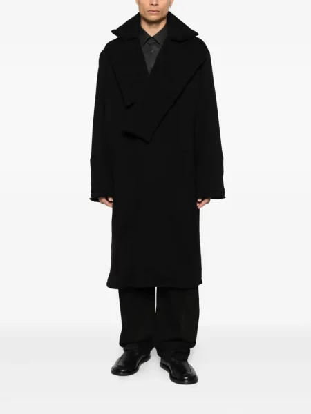 Palton Yohji Yamamoto cu rever negru