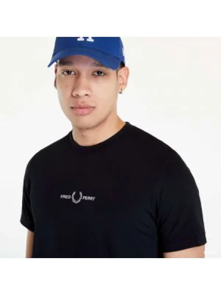 Tričko Fred Perry s výšivkou čierna