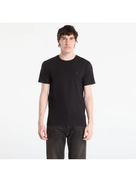 Тениска Calvin Klein с изчистен дизайн черно
