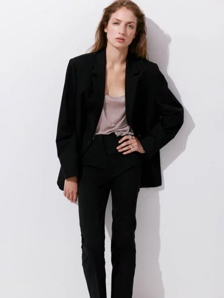 Proste spodnie crop Kobieta 38 MANGO czarny
