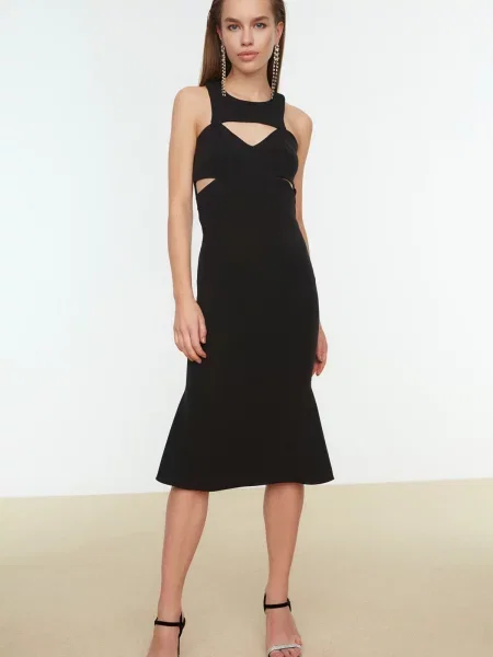 Sukienka wieczorowa Trendyol biznesowa czarna