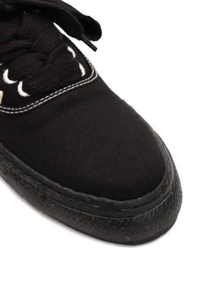 Sneakerși General Scale.