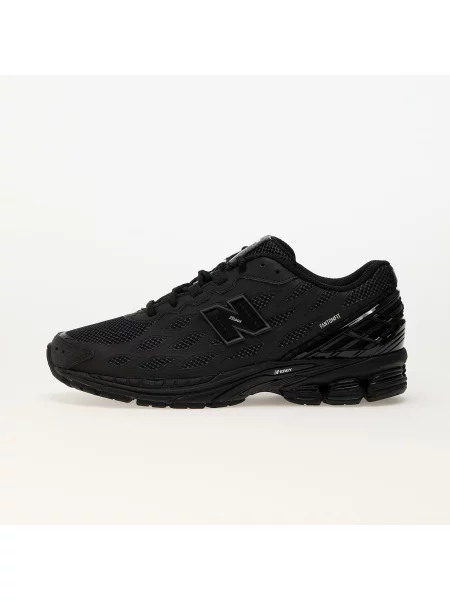 Маратонки New Balance черно