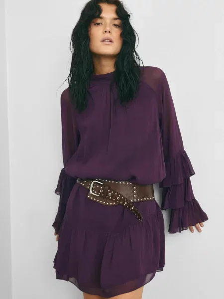 Noella Ruha Lavanna borvörös