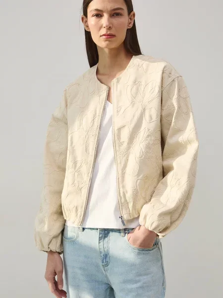 Medicine bomberka beżowy