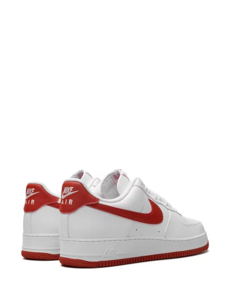 Pantofle Nike bílé