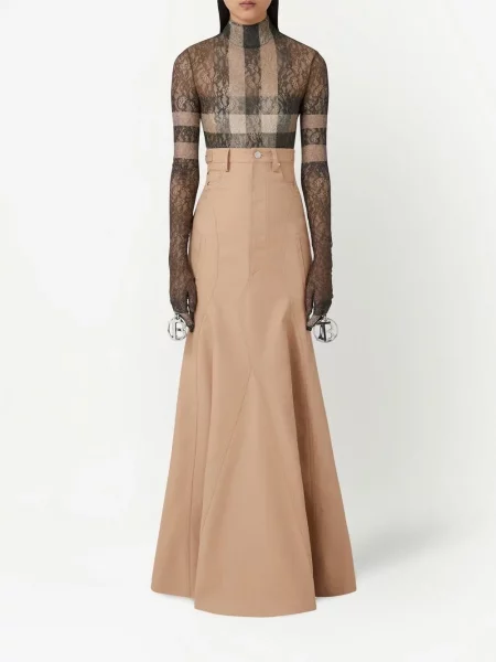 Sijonas Burberry